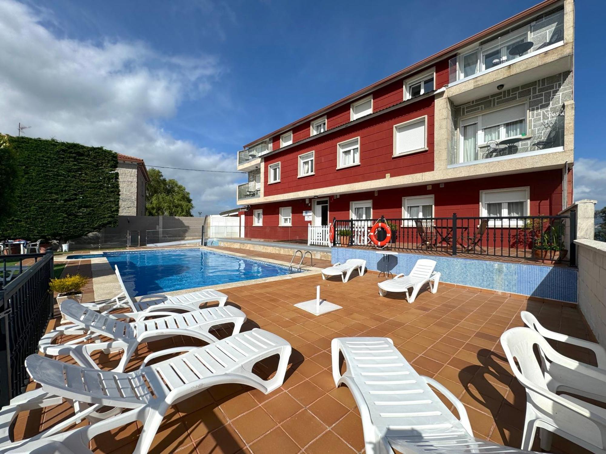 Apartamentos Sinas Playa Raxo Ngoại thất bức ảnh